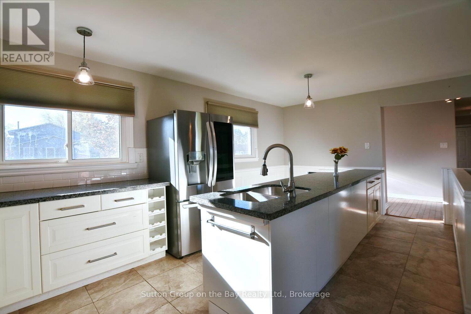 5 Brock Crescent, Collingwood, Ontario  L9Y 4A4 - Photo 14 - S12486327