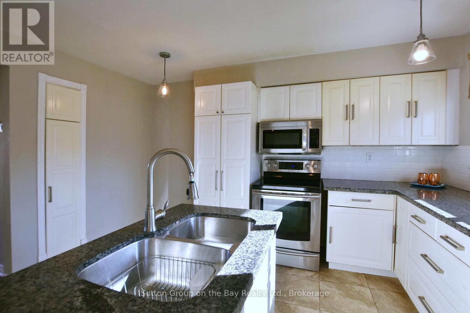 5 Brock Crescent, Collingwood, Ontario  L9Y 4A4 - Photo 18 - S12486327