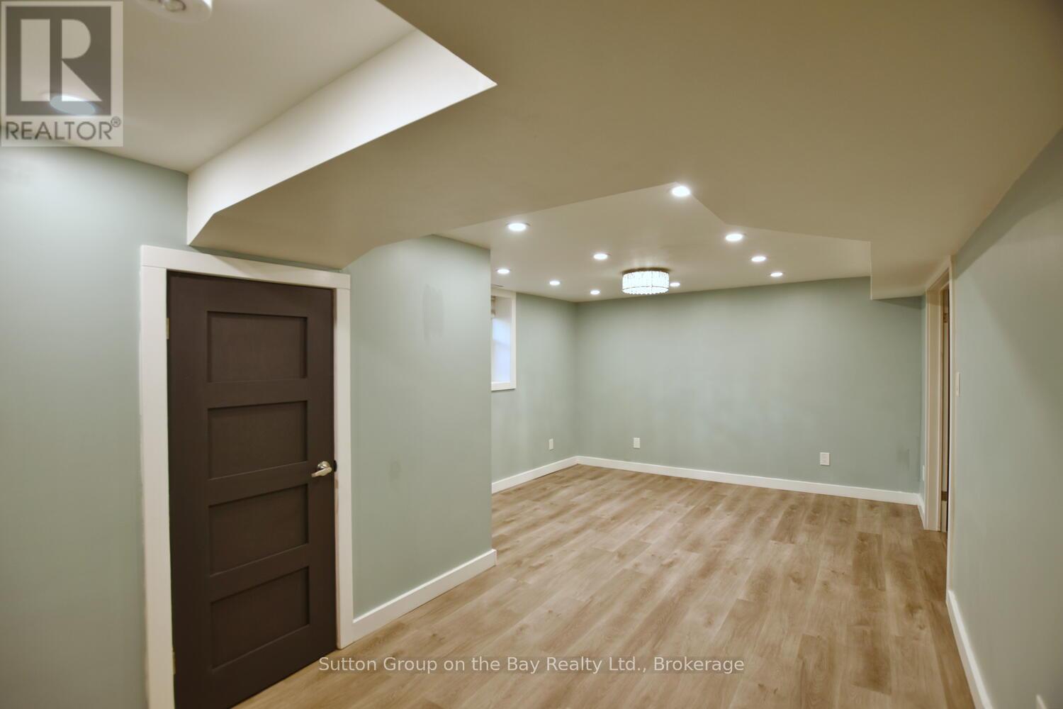 5 Brock Crescent, Collingwood, Ontario  L9Y 4A4 - Photo 33 - S12486327