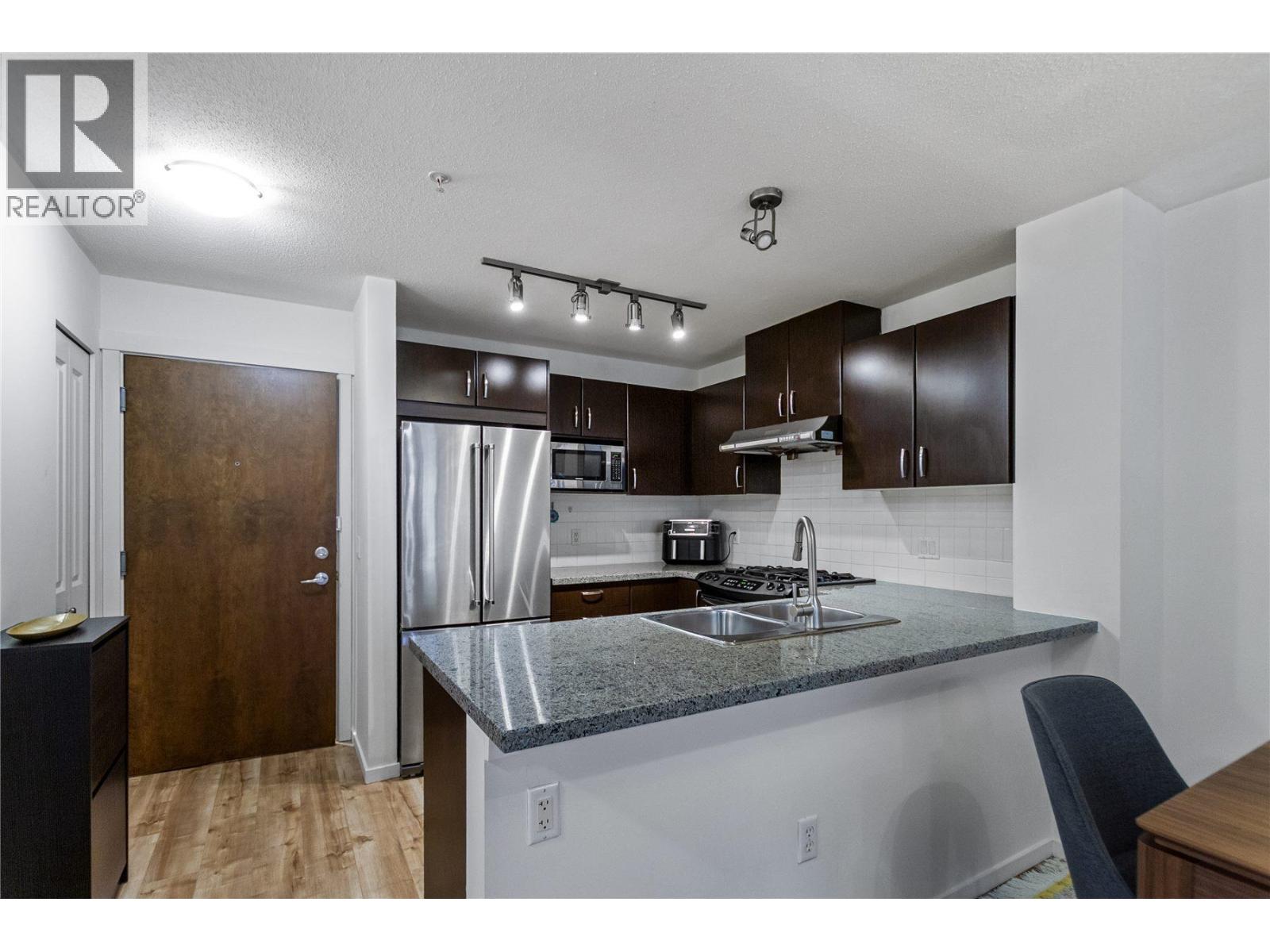 302 3132 Dayanee Springs Boulevard, Coquitlam, British Columbia  V3E 0A2 - Photo 8 - R3062583