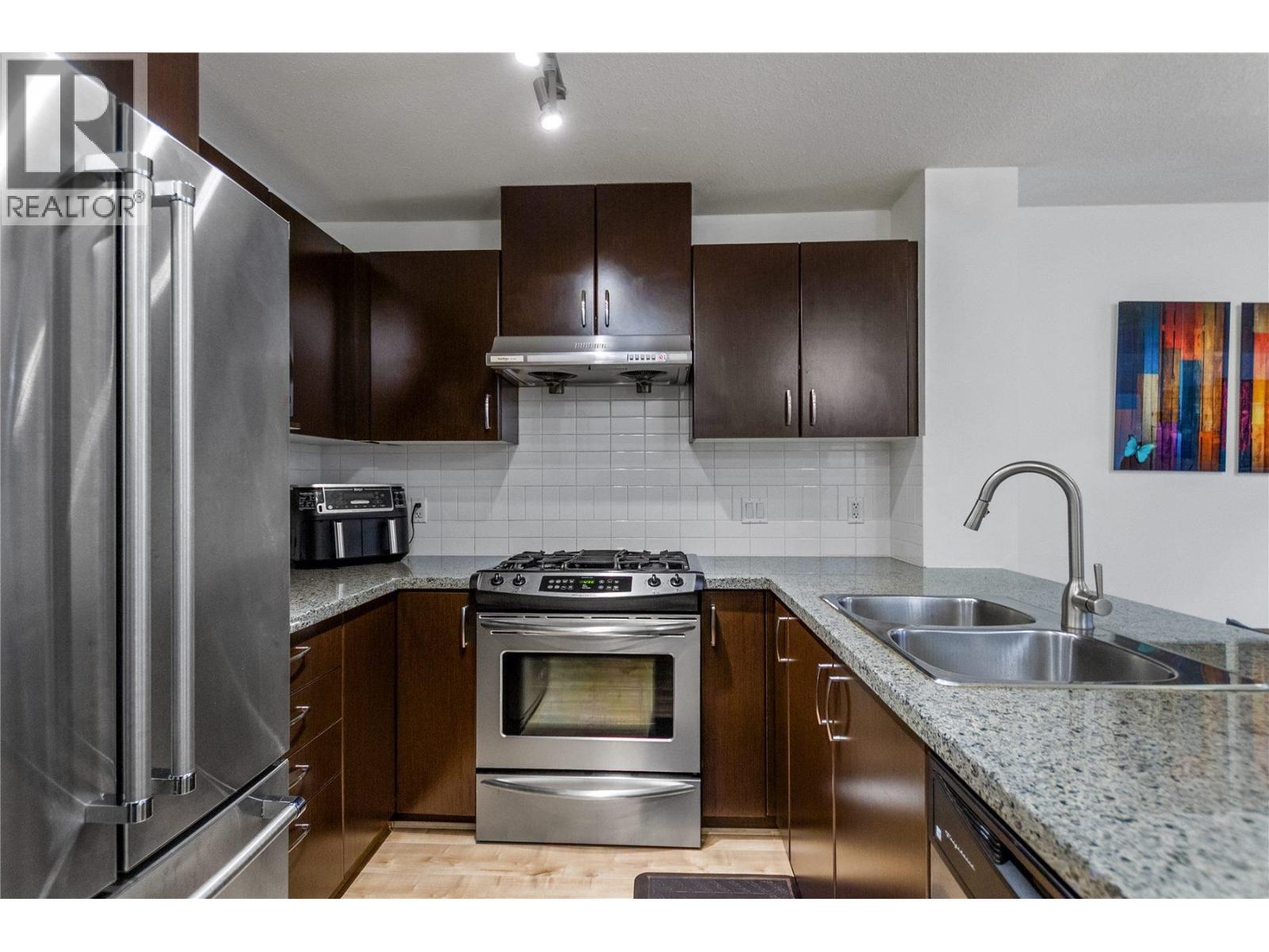 302 3132 Dayanee Springs Boulevard, Coquitlam, British Columbia  V3E 0A2 - Photo 10 - R3062583