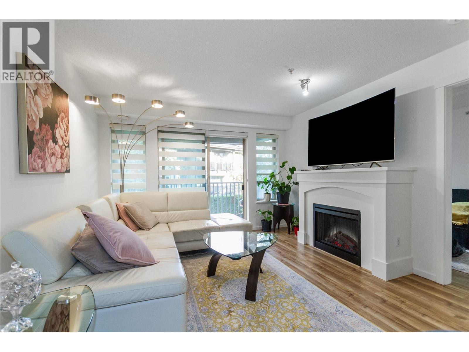 302 3132 Dayanee Springs Boulevard, Coquitlam, British Columbia  V3E 0A2 - Photo 3 - R3062583