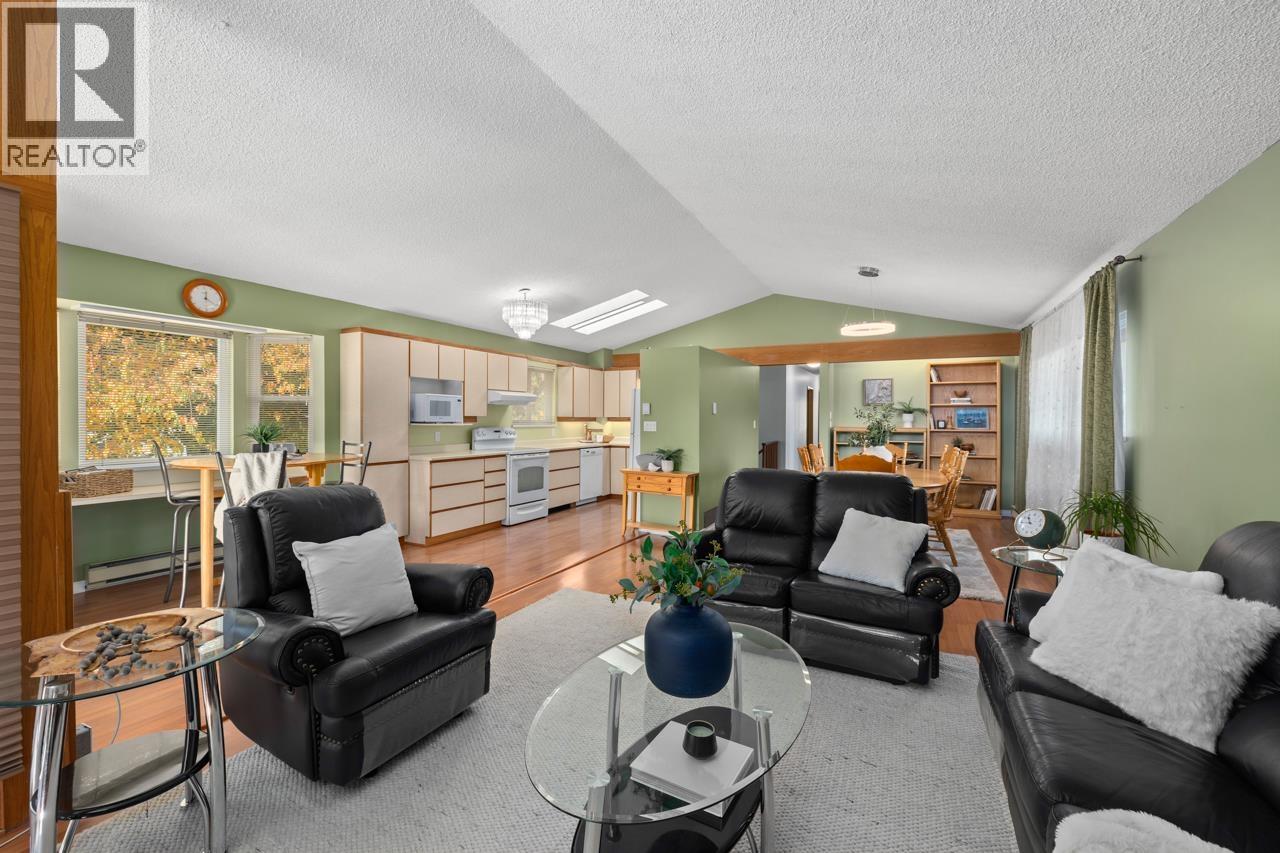 2142 St. Andrews Avenue, North Vancouver, British Columbia  V7L 3M5 - Photo 7 - R3062551