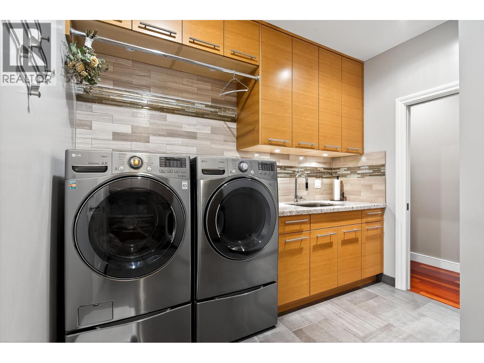 1411 Madrona Place, Coquitlam, British Columbia  V3E 2S5 - Photo 18 - R3062571