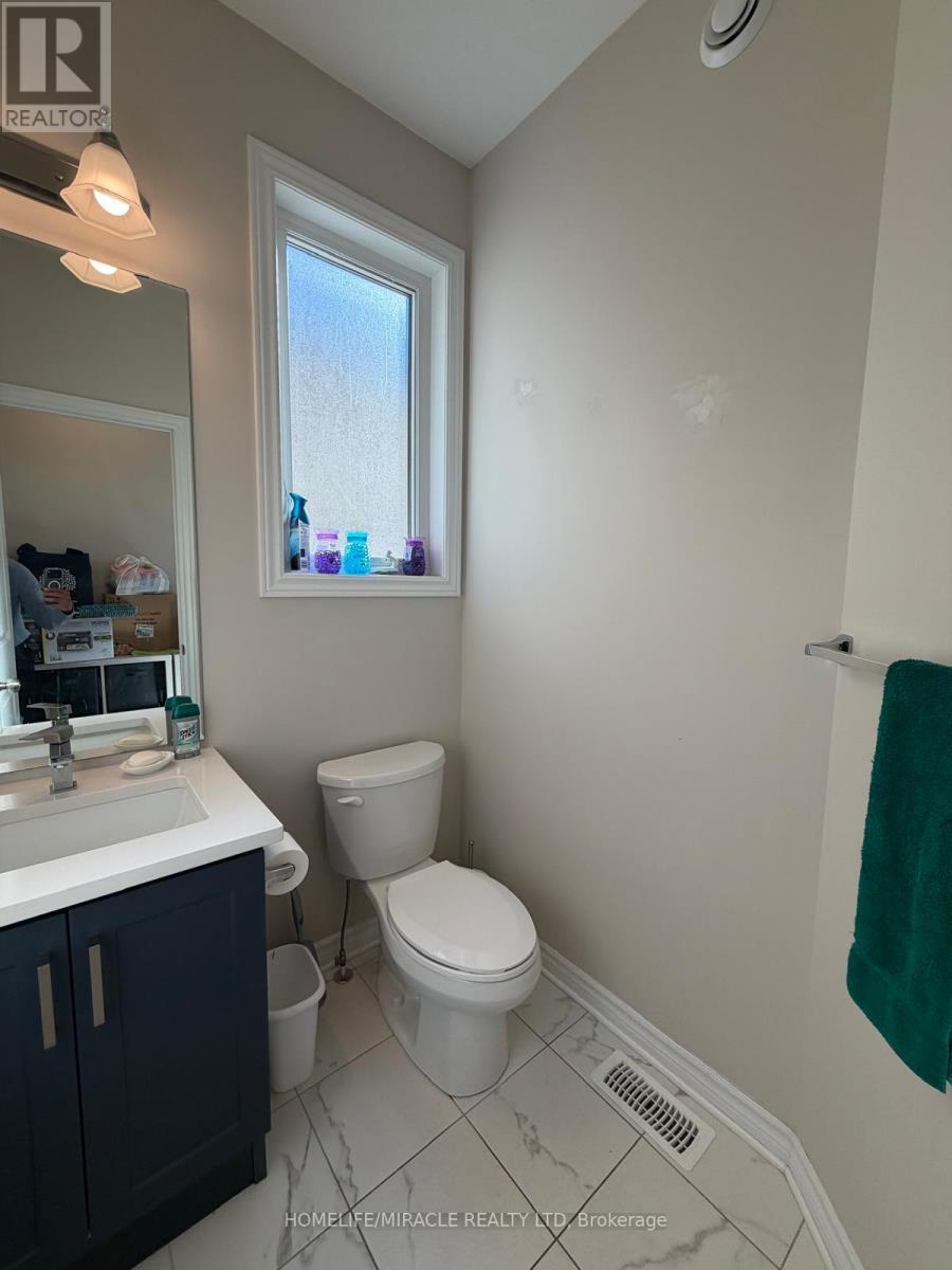 253 Heritage Park Drive, Greater Napanee, Ontario  K7R 0C7 - Photo 3 - X12486197