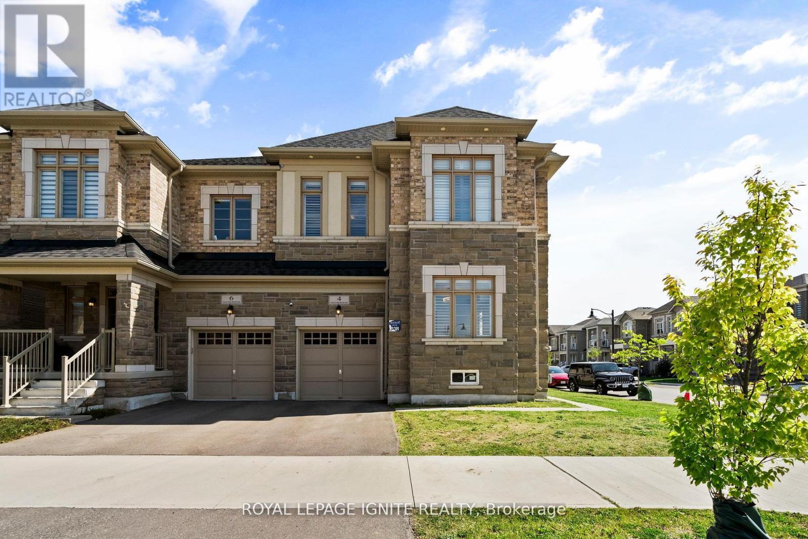 4 Great Falls Boulevard, Hamilton, Ontario  L8B 1X7 - Photo 2 - X12486226