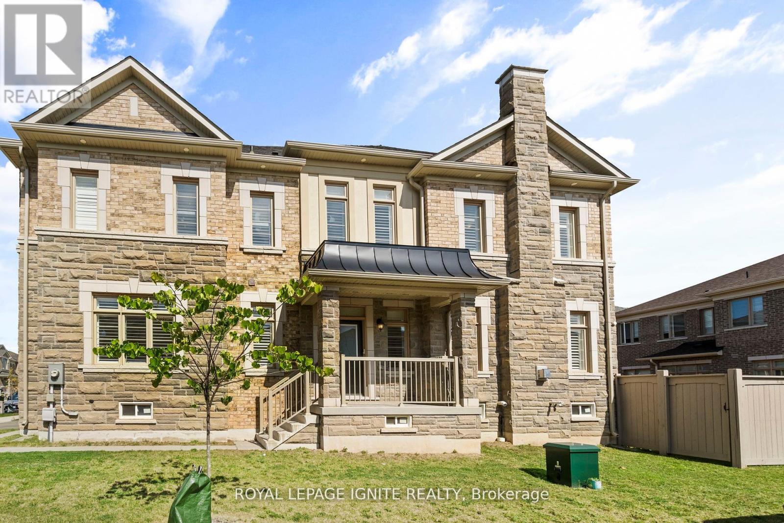 4 Great Falls Boulevard, Hamilton, Ontario  L8B 1X7 - Photo 4 - X12486226