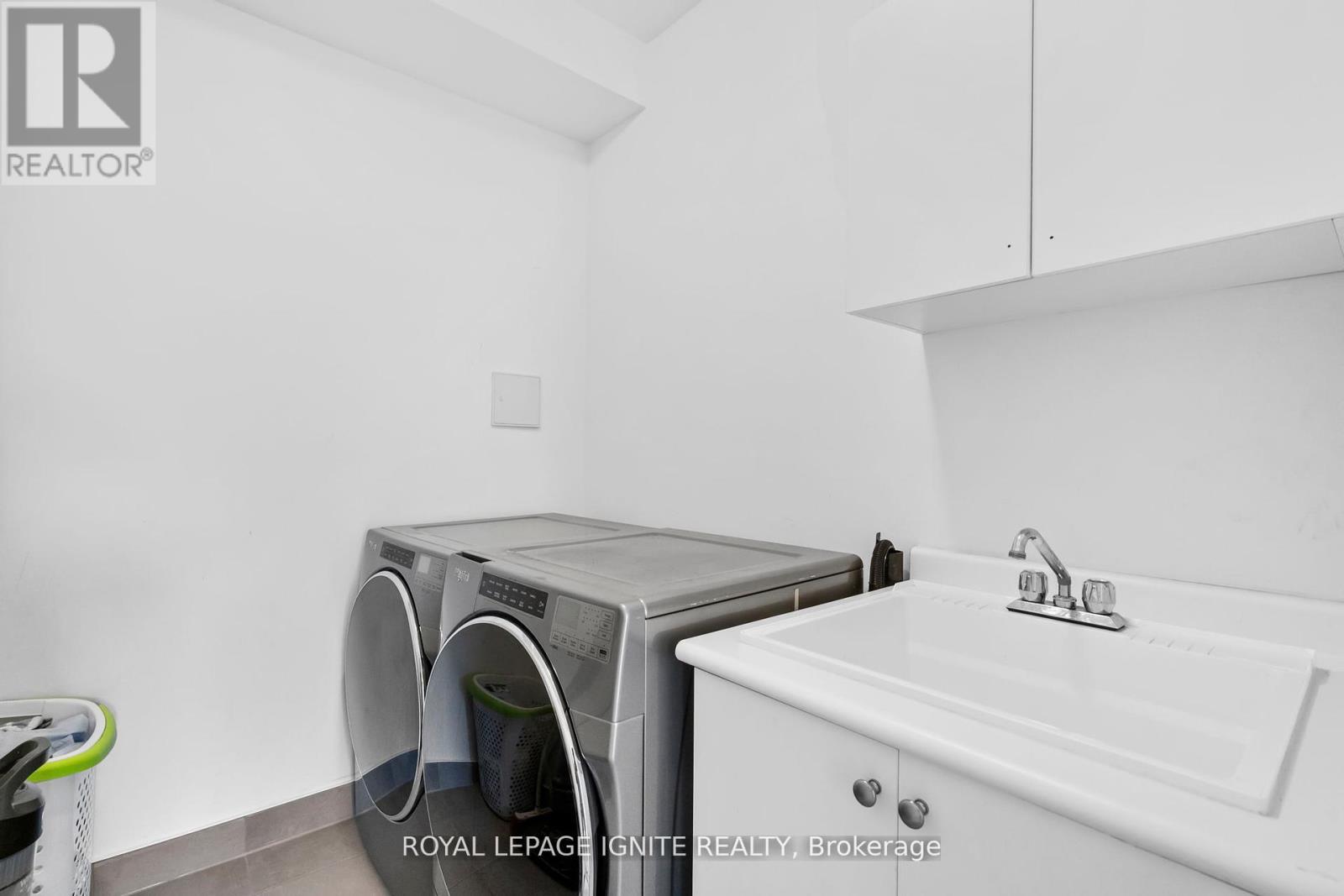 4 Great Falls Boulevard, Hamilton, Ontario  L8B 1X7 - Photo 45 - X12486226