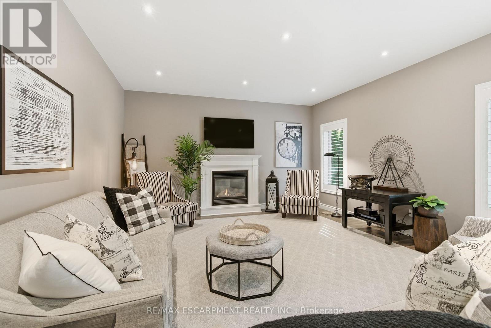 32 Hinrichs Crescent, Waterloo, Ontario  N1T 0A8 - Photo 14 - X12486239