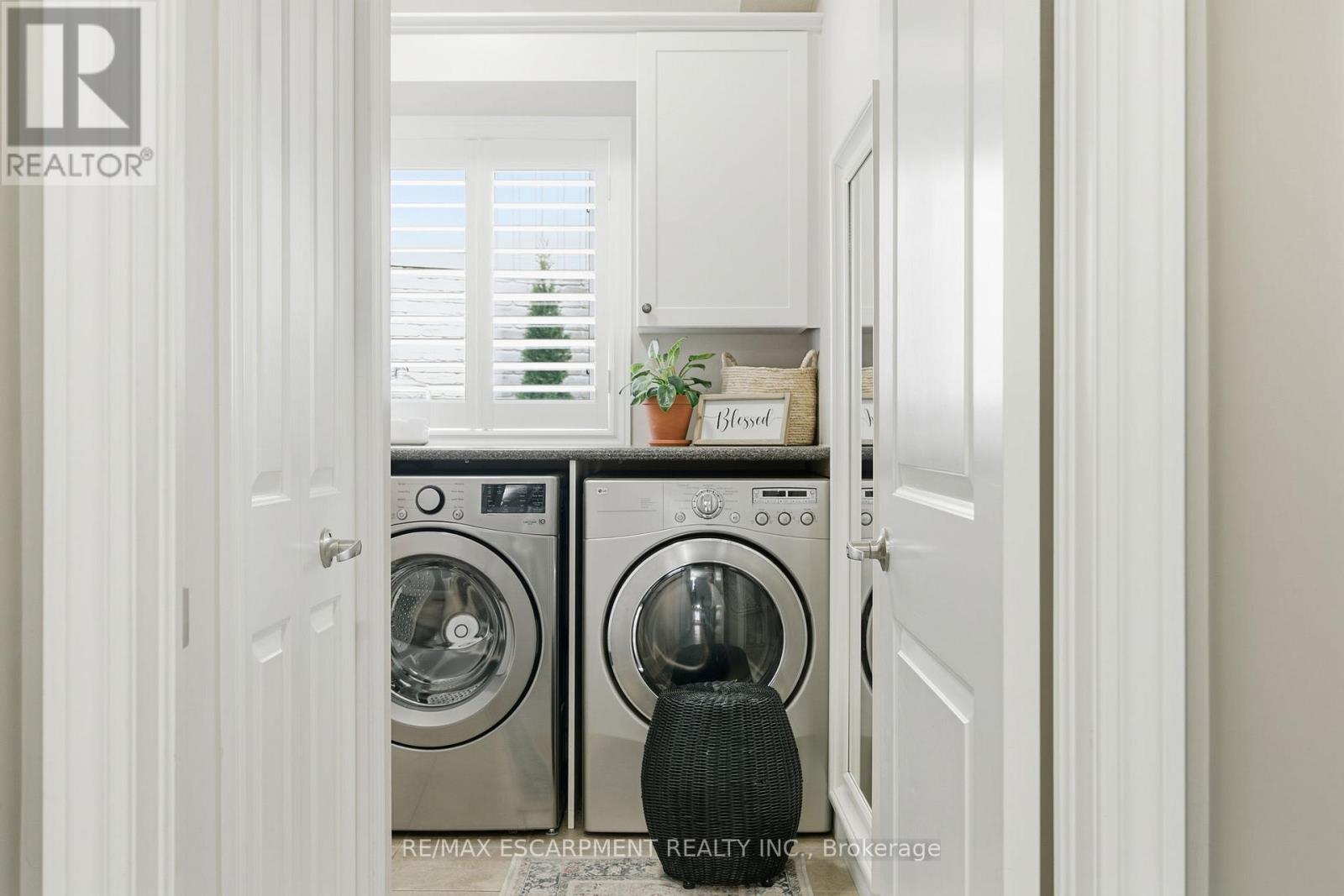 32 Hinrichs Crescent, Waterloo, Ontario  N1T 0A8 - Photo 19 - X12486239