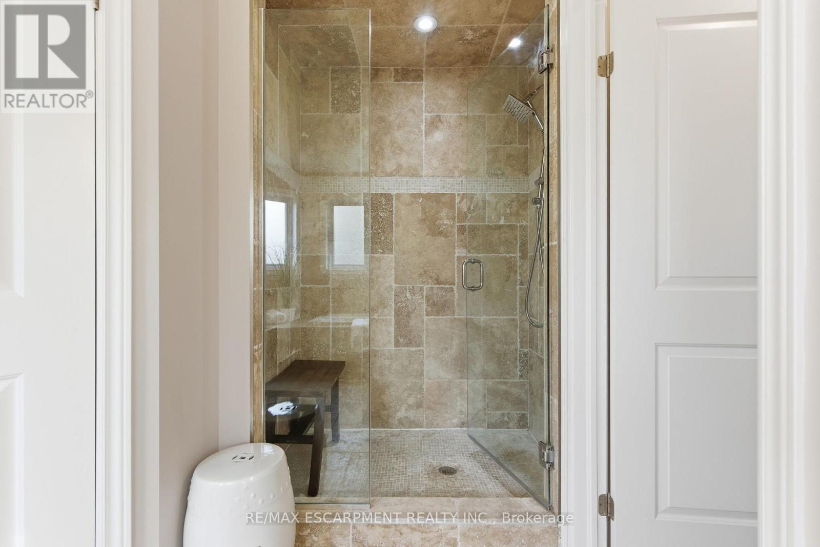 32 Hinrichs Crescent, Waterloo, Ontario  N1T 0A8 - Photo 25 - X12486239