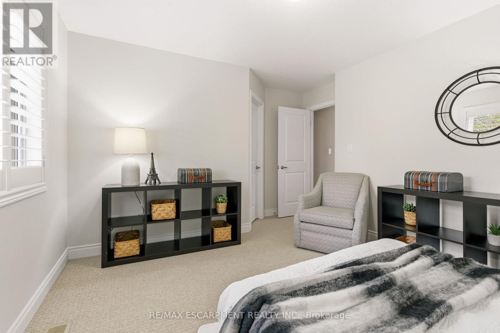 32 Hinrichs Crescent, Waterloo, Ontario  N1T 0A8 - Photo 31 - X12486239