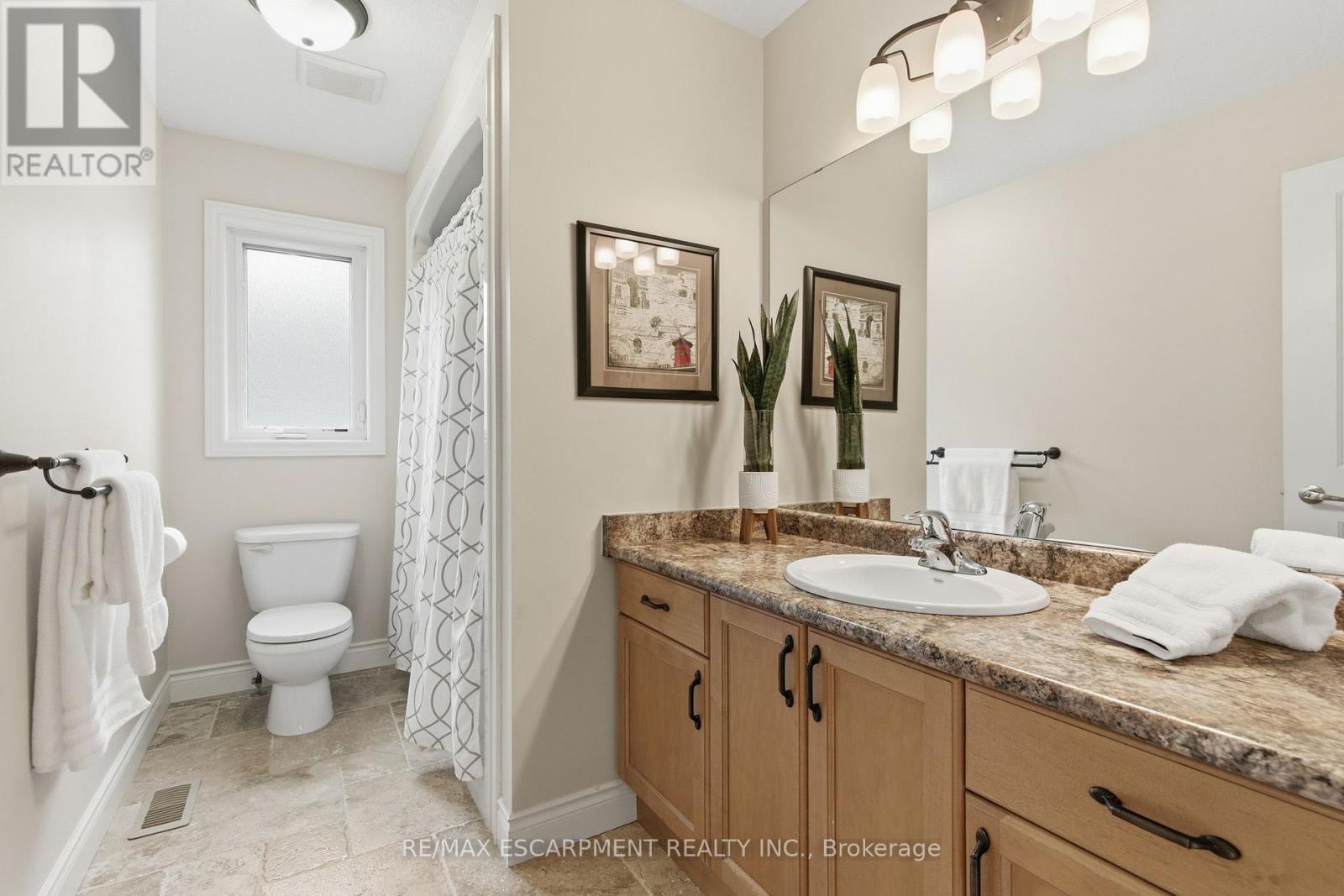 32 Hinrichs Crescent, Waterloo, Ontario  N1T 0A8 - Photo 32 - X12486239