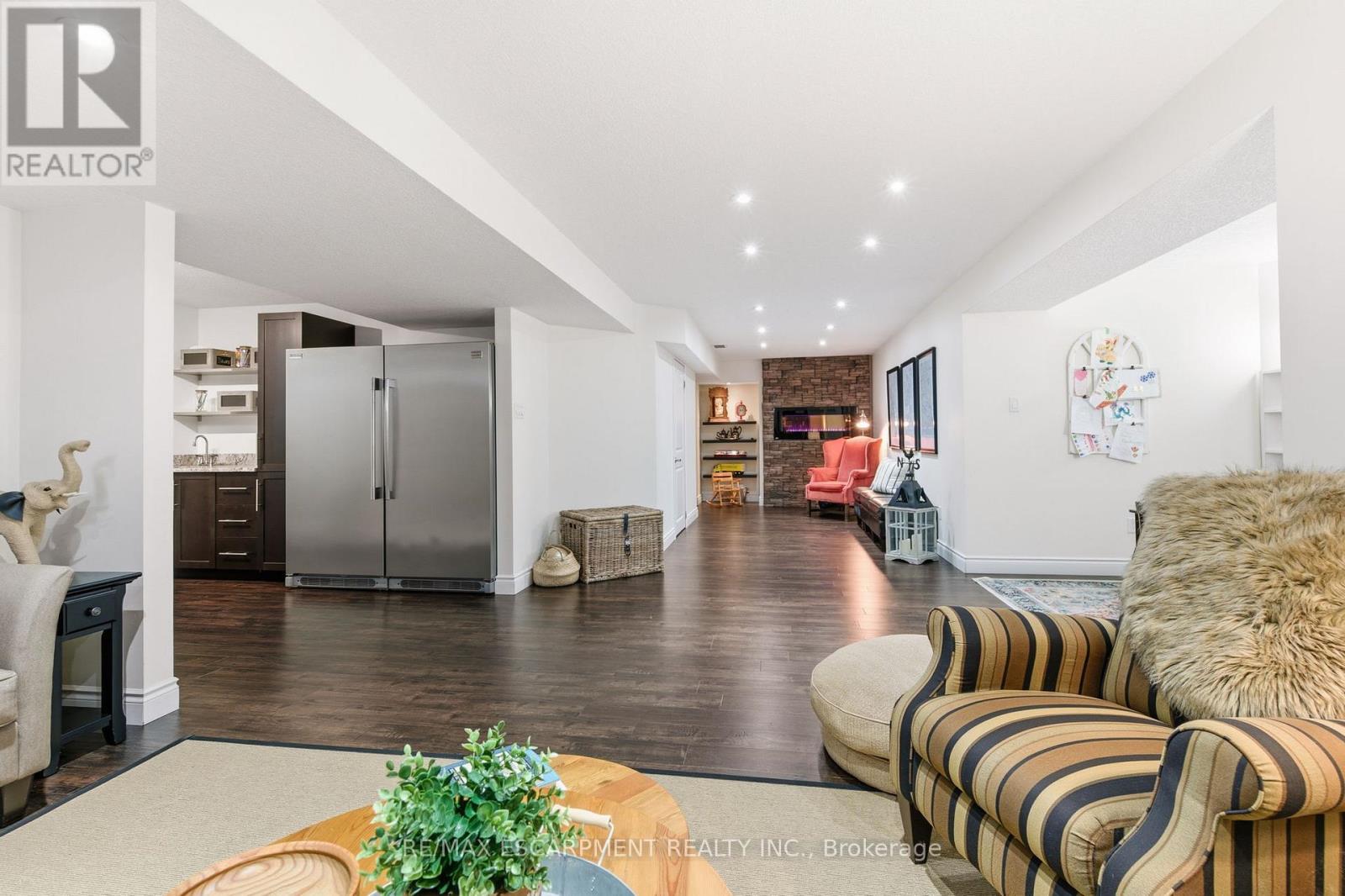 32 Hinrichs Crescent, Waterloo, Ontario  N1T 0A8 - Photo 35 - X12486239