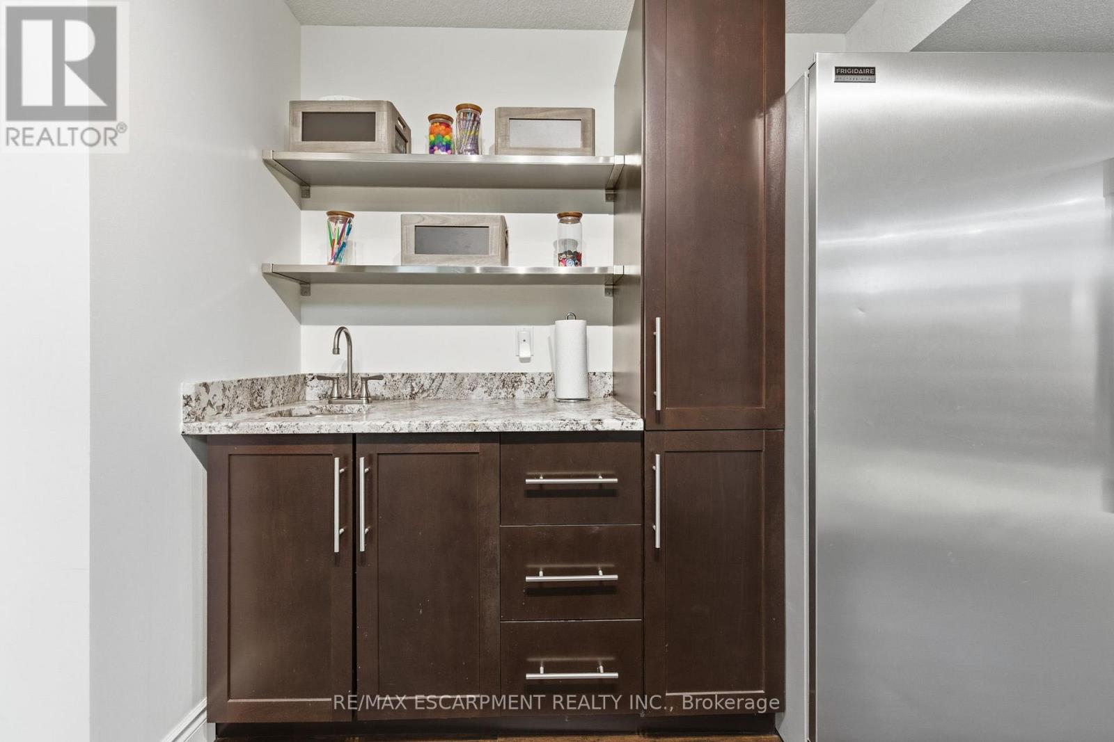 32 Hinrichs Crescent, Waterloo, Ontario  N1T 0A8 - Photo 37 - X12486239