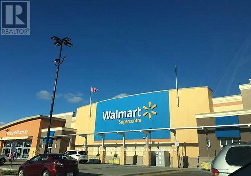 36 Myers Lane N, Hamilton, Ontario  L9G 0A5 - Photo 33 - X12486271