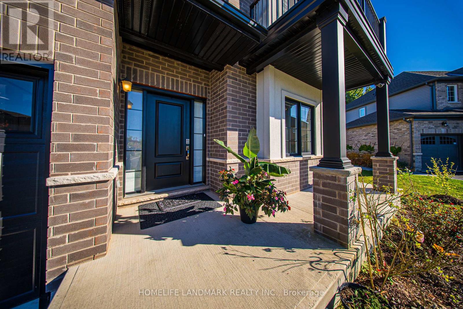 49 Monarch Street, Welland, Ontario  L3C 0E6 - Photo 3 - X12486278