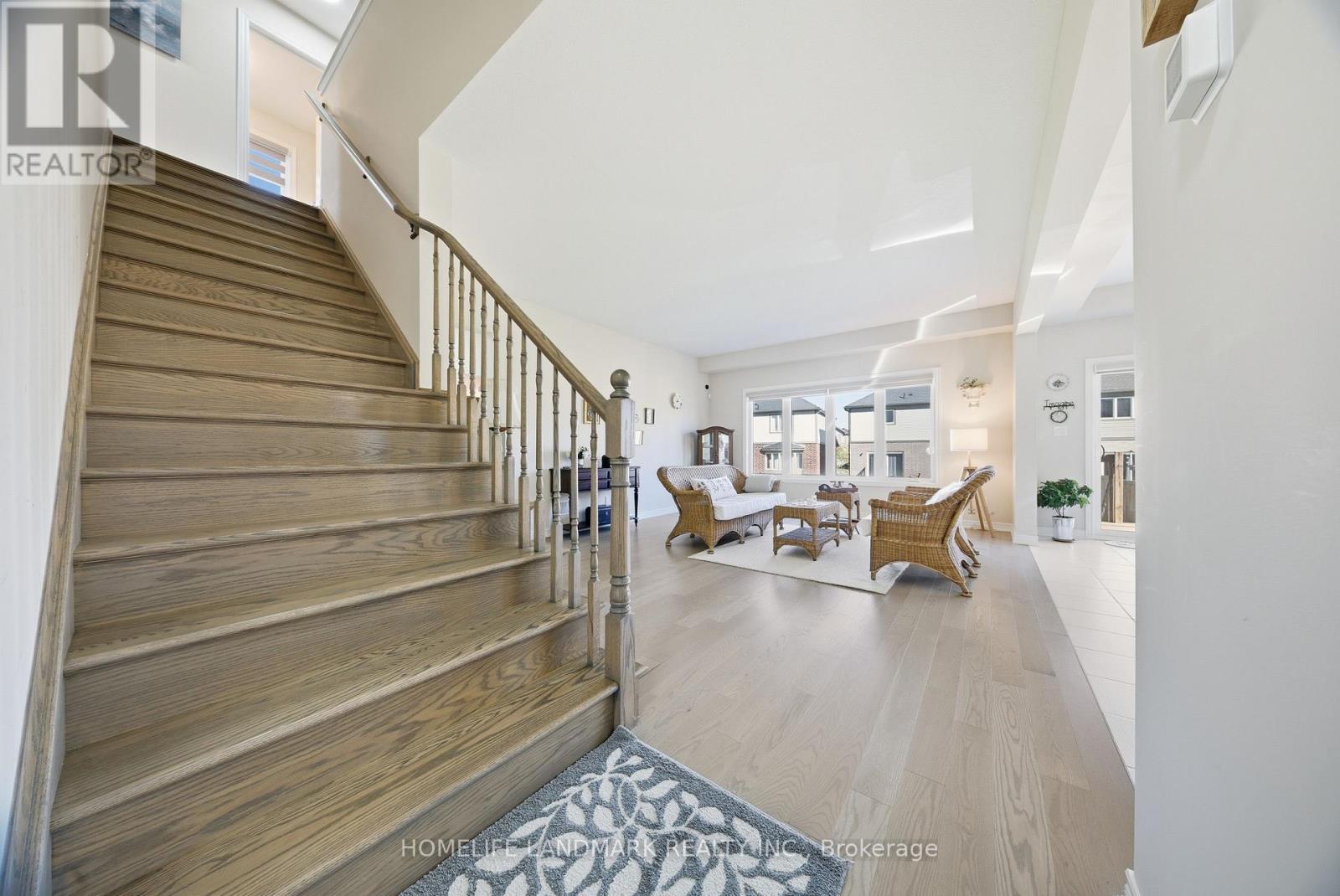 49 Monarch Street, Welland, Ontario  L3C 0E6 - Photo 7 - X12486278