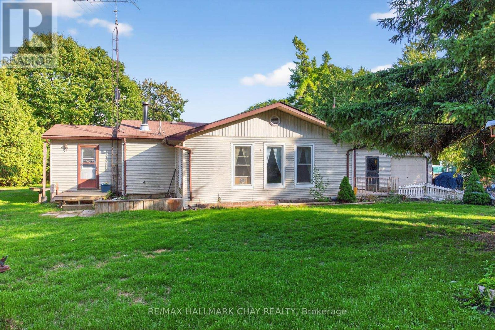 916c Silverleaf Drive, Otonabee-South Monaghan, Ontario  K0L 1B0 - Photo 13 - X12486281