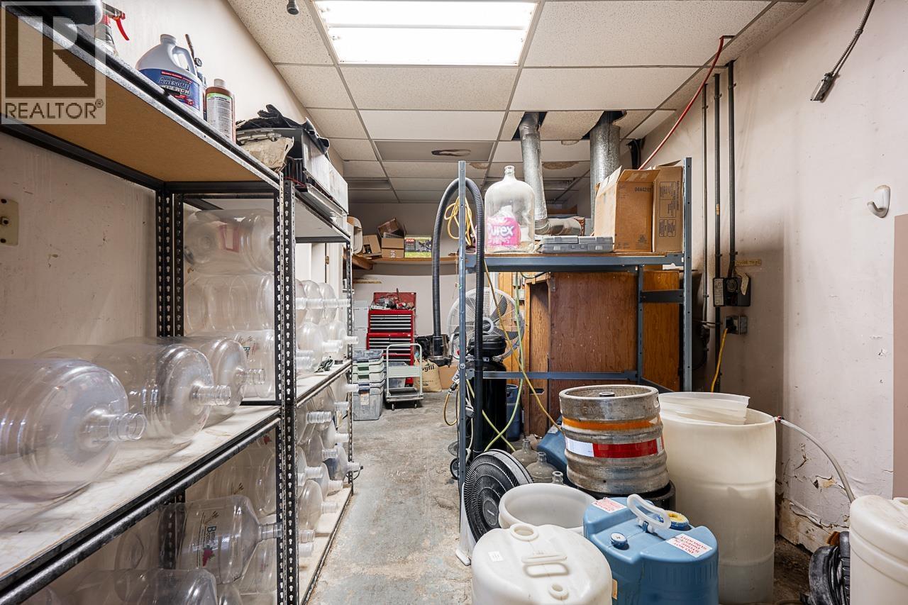 20767 Lougheed Highway, Maple Ridge, British Columbia  V2X 2R2 - Photo 25 - C8073382