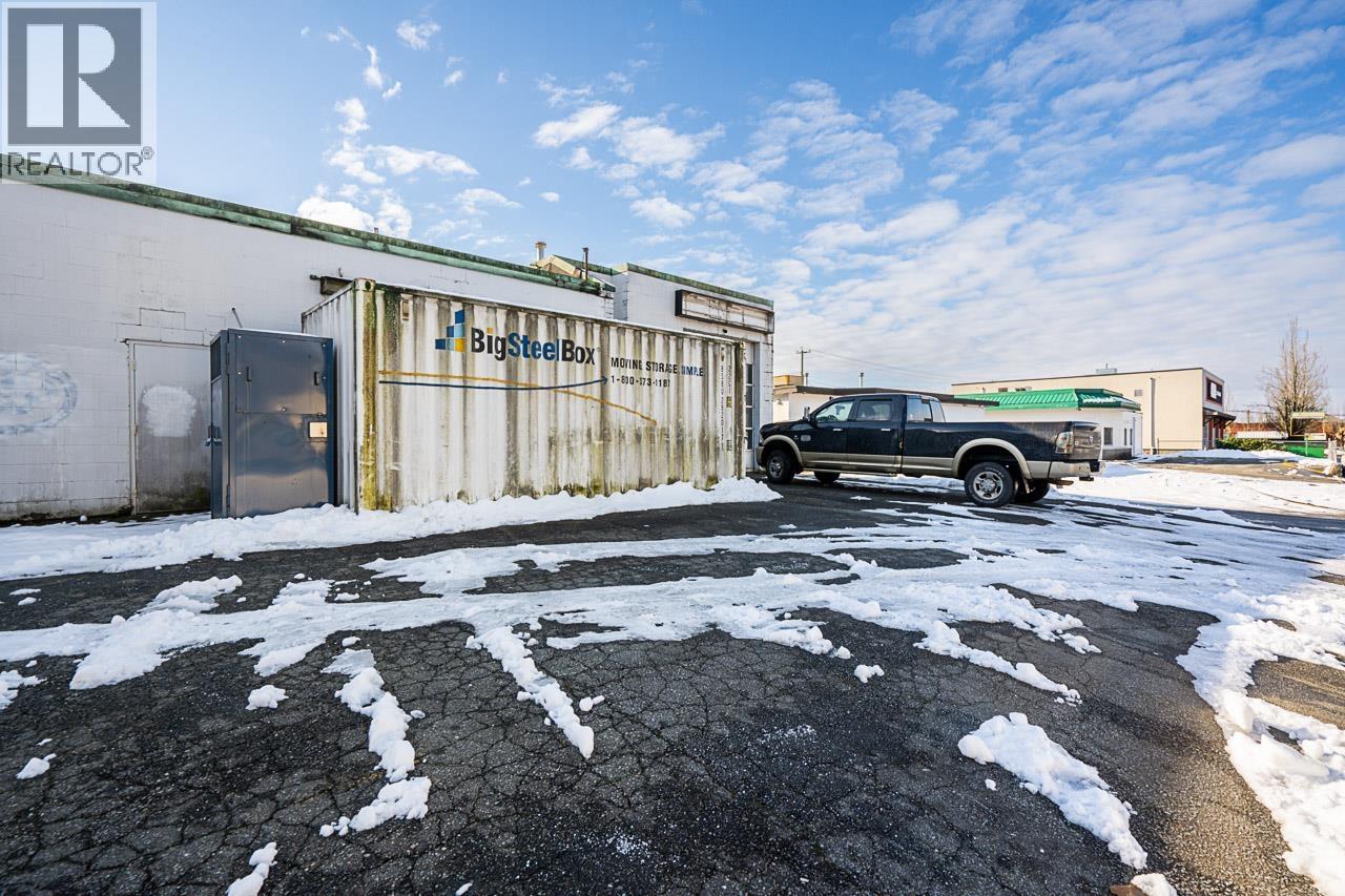 20767 Lougheed Highway, Maple Ridge, British Columbia  V2X 2R2 - Photo 37 - C8073382