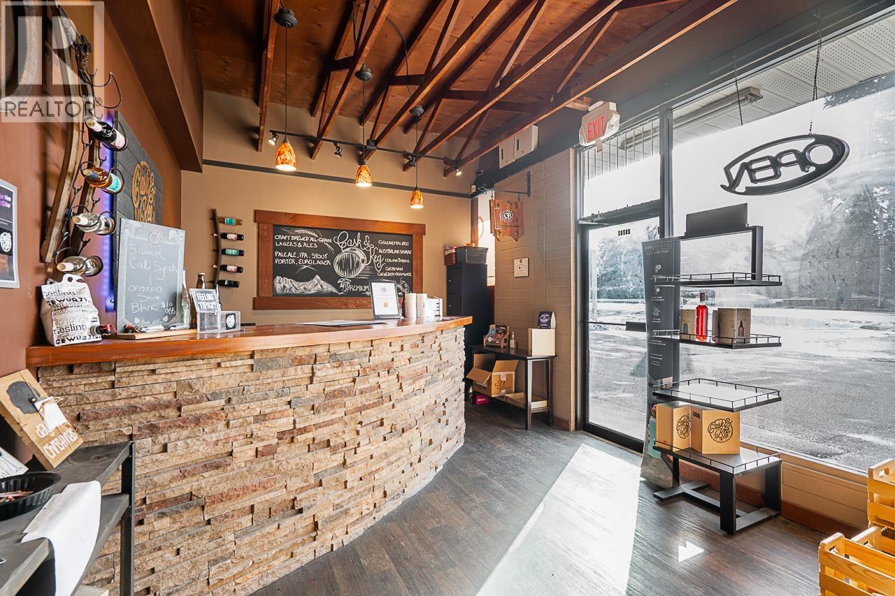 20767 Lougheed Highway, Maple Ridge, British Columbia  V2X 2R2 - Photo 8 - C8073382