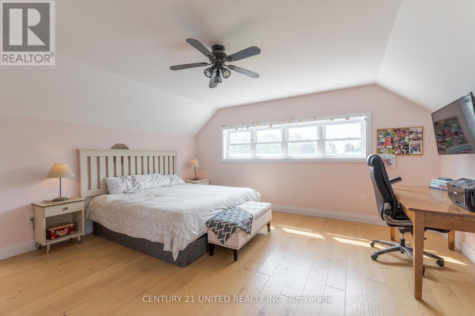 142 Hickory Beach Road, Kawartha Lakes, Ontario  K0M 1N0 - Photo 25 - X12344223