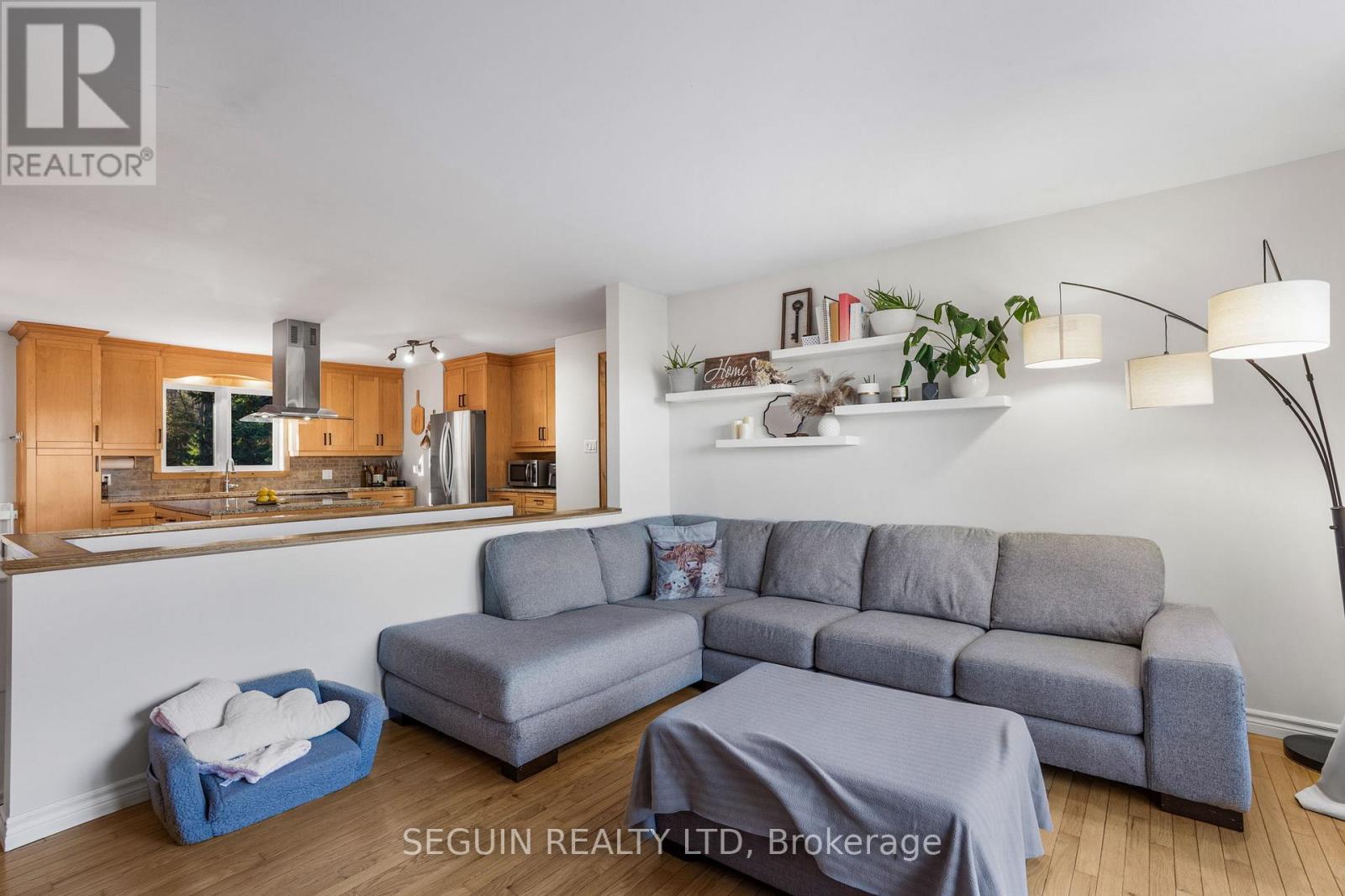 3358 Pattee Road E, East Hawkesbury, Ontario  K6A 2R2 - Photo 12 - X12486309