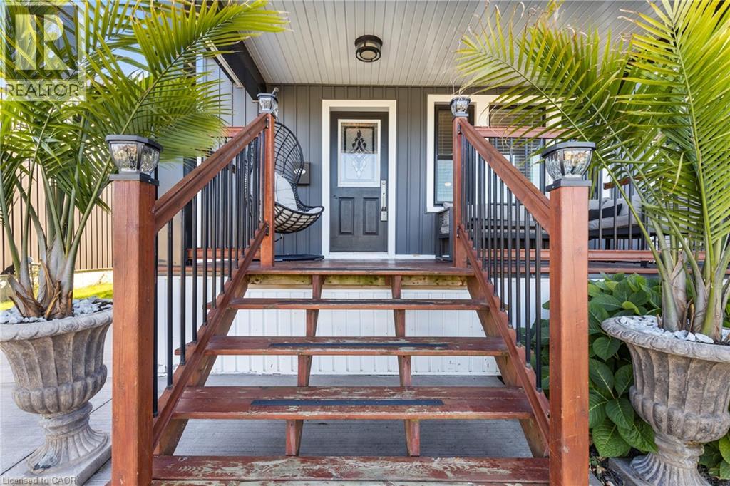 239 Bowen Road, Fort Erie, Ontario  L2A 2Y6 - Photo 3 - 40781941