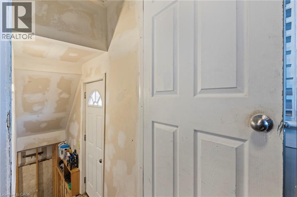 239 Bowen Road, Fort Erie, Ontario  L2A 2Y6 - Photo 22 - 40781941