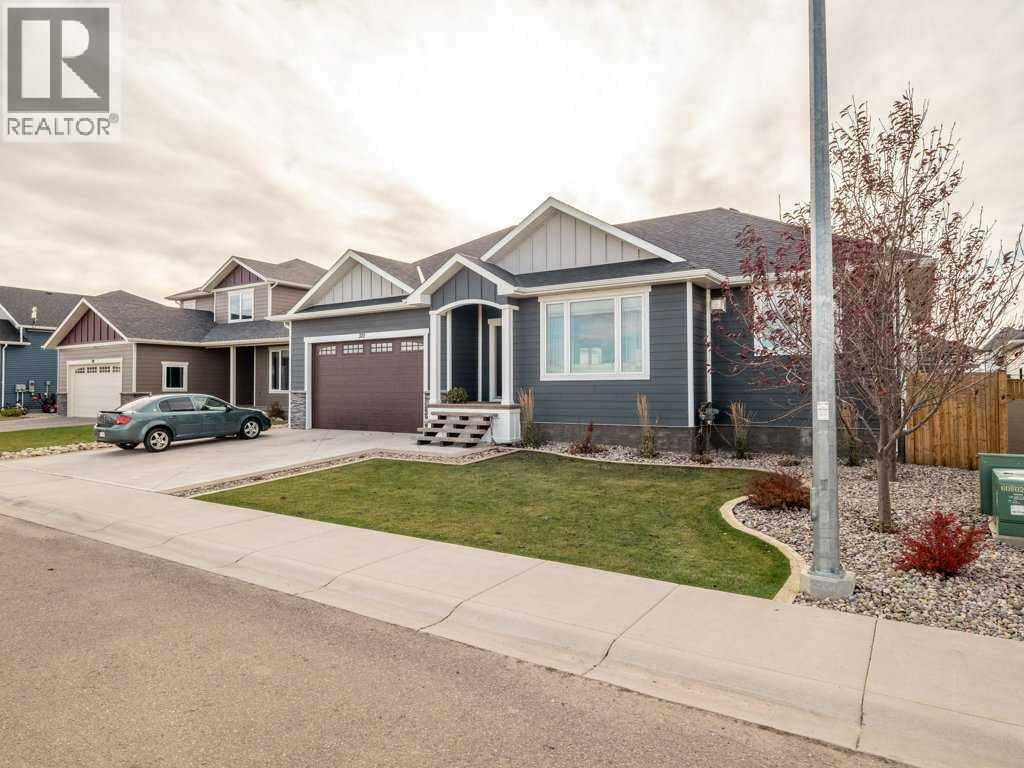 320 12 Street, Nobleford, Alberta  T0L 1S0 - Photo 2 - A2267468