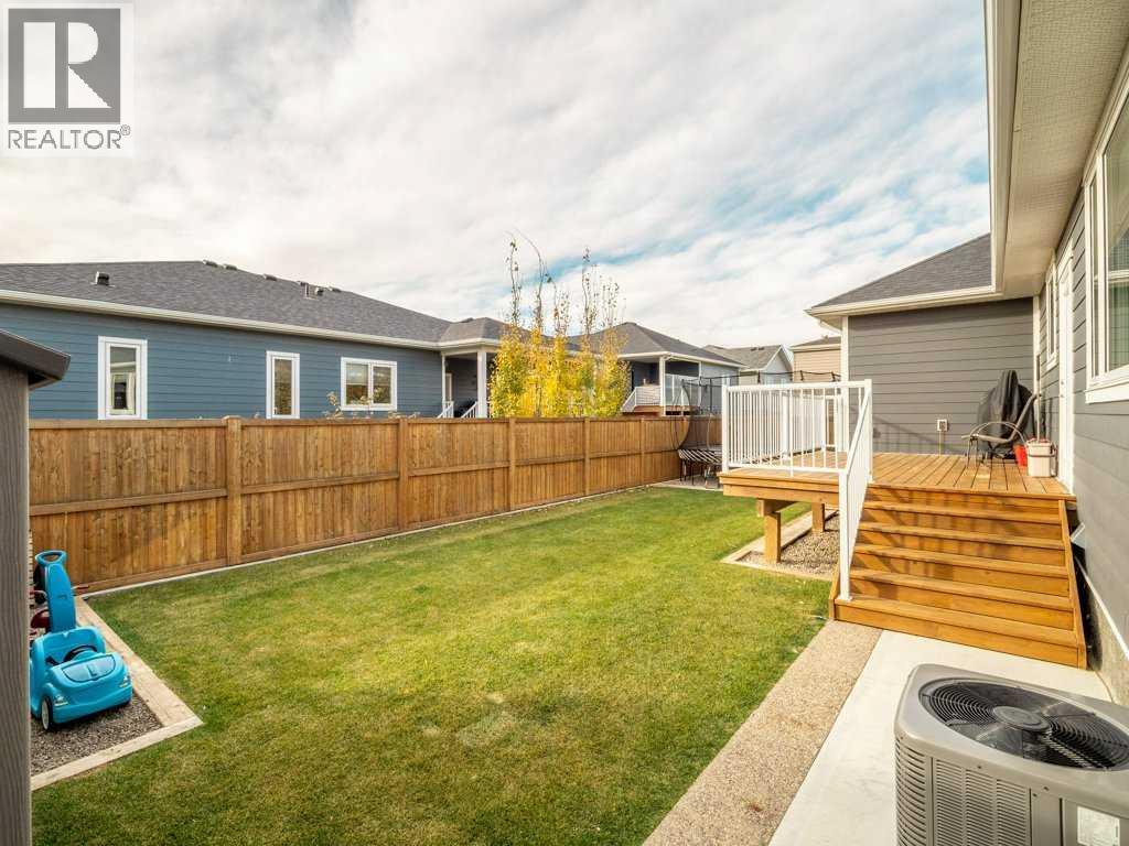 320 12 Street, Nobleford, Alberta  T0L 1S0 - Photo 35 - A2267468