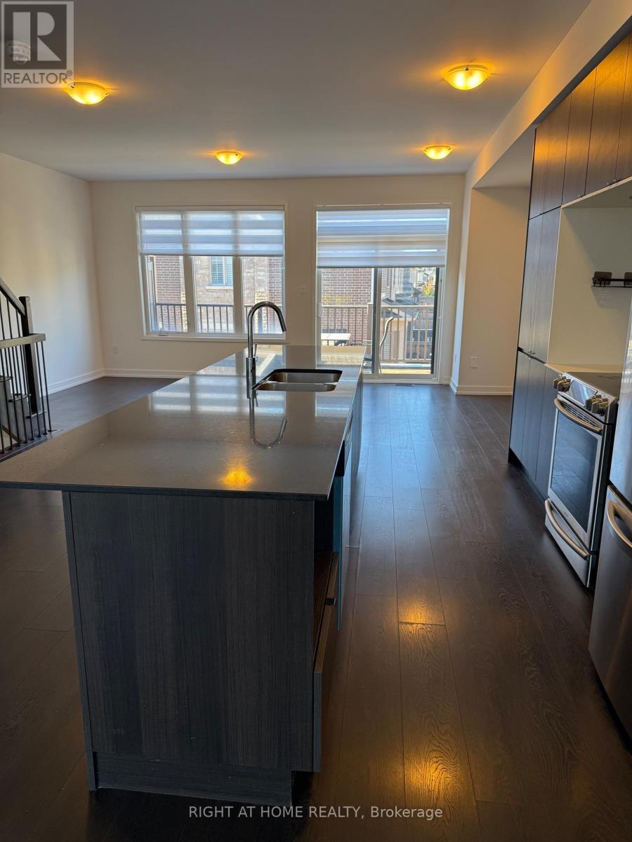 3094 Ernest Applebe Boulevard, Oakville, Ontario  L6H 0P3 - Photo 12 - W12466046