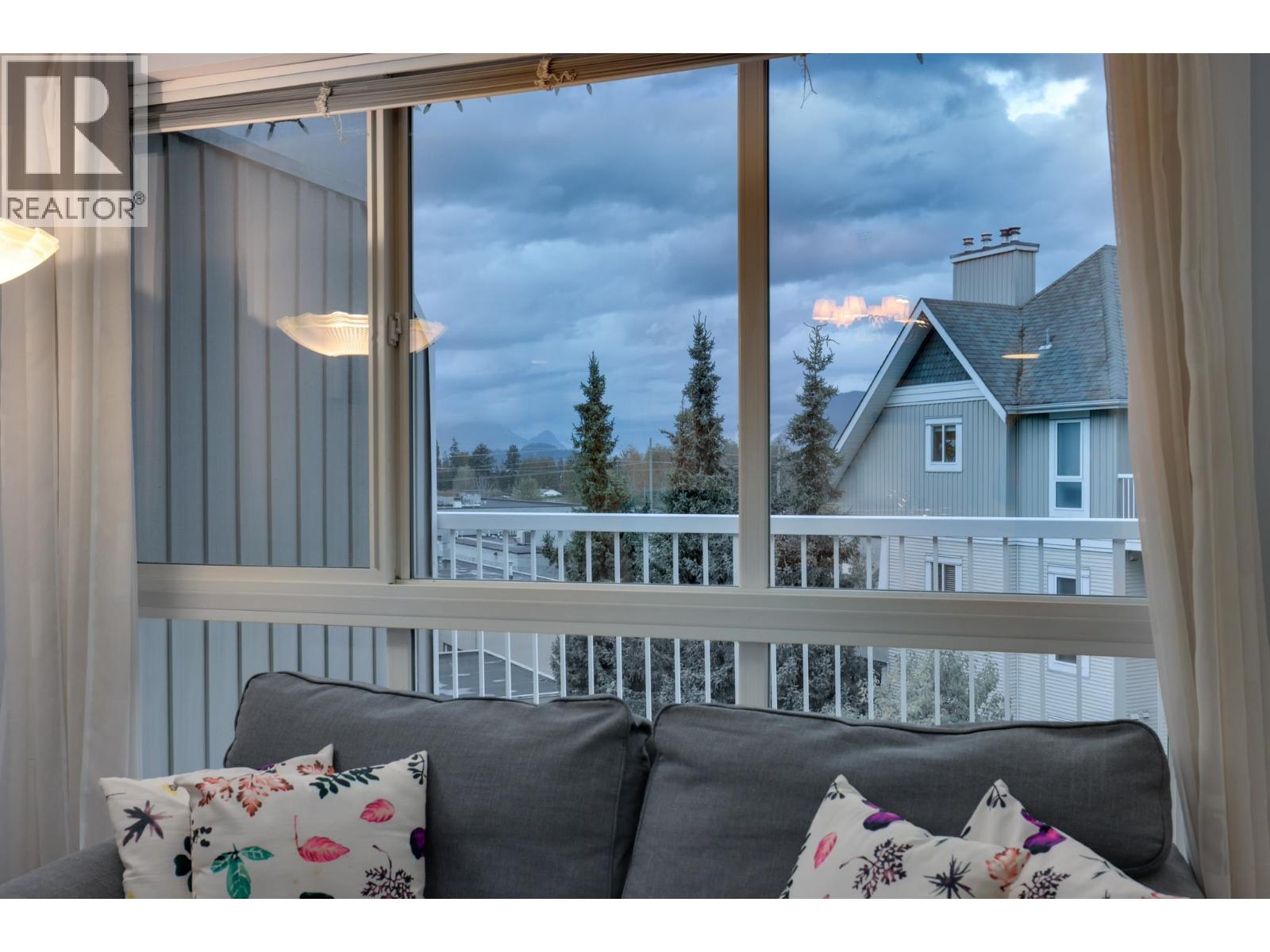 408 19091 Mcmyn Road, Pitt Meadows, British Columbia  V3Y 2S8 - Photo 5 - R3062088