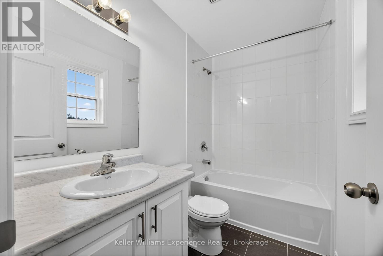 24 Mcconnell Crescent, Bracebridge, Ontario  P1L 0N7 - Photo 16 - X12475631