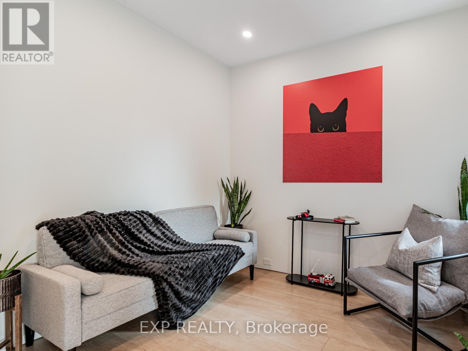 44 Massey Street, Toronto, Ontario  M6J 2T4 - Photo 16 - C12486304