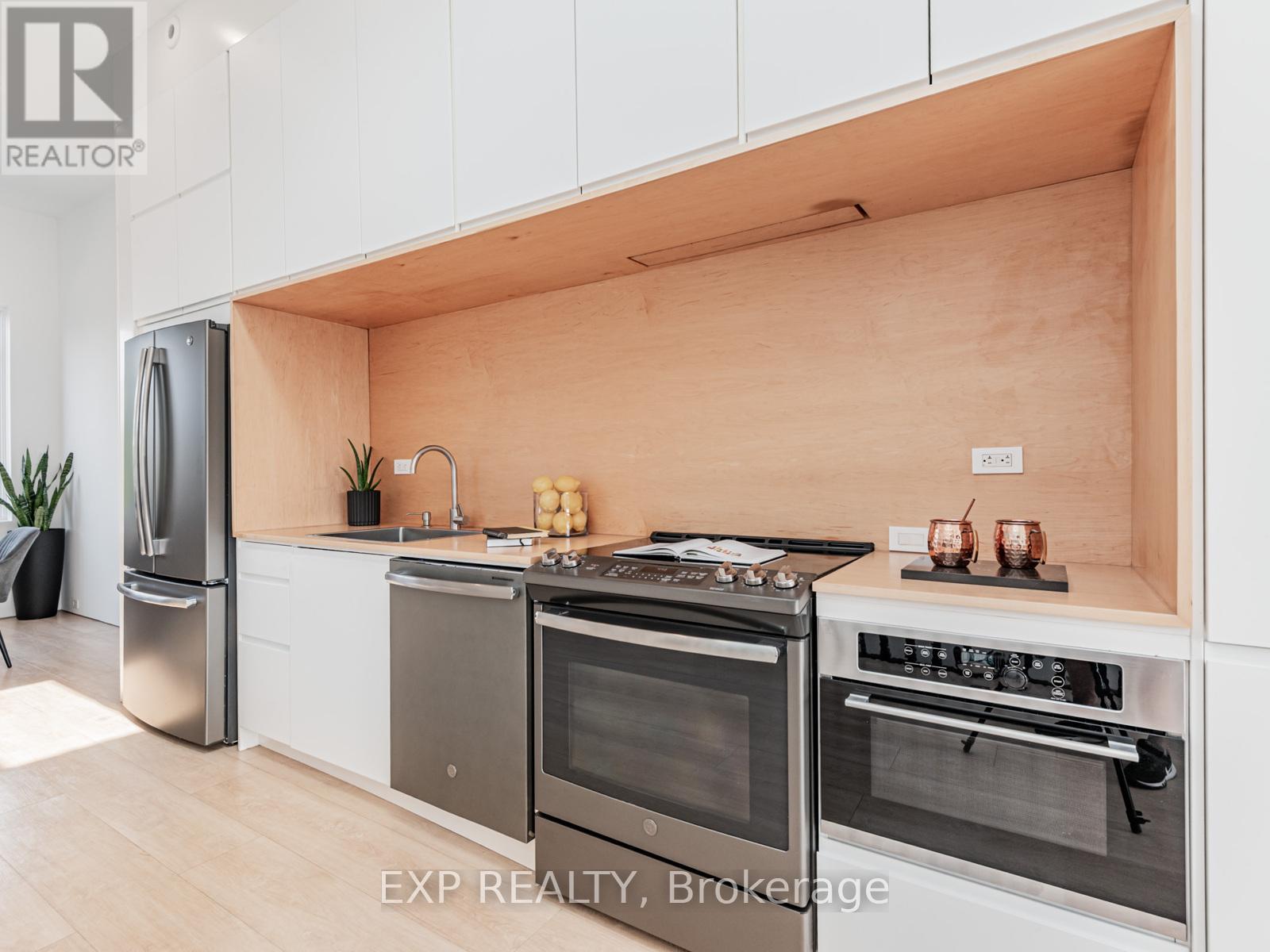 44 Massey Street, Toronto, Ontario  M6J 2T4 - Photo 19 - C12486304