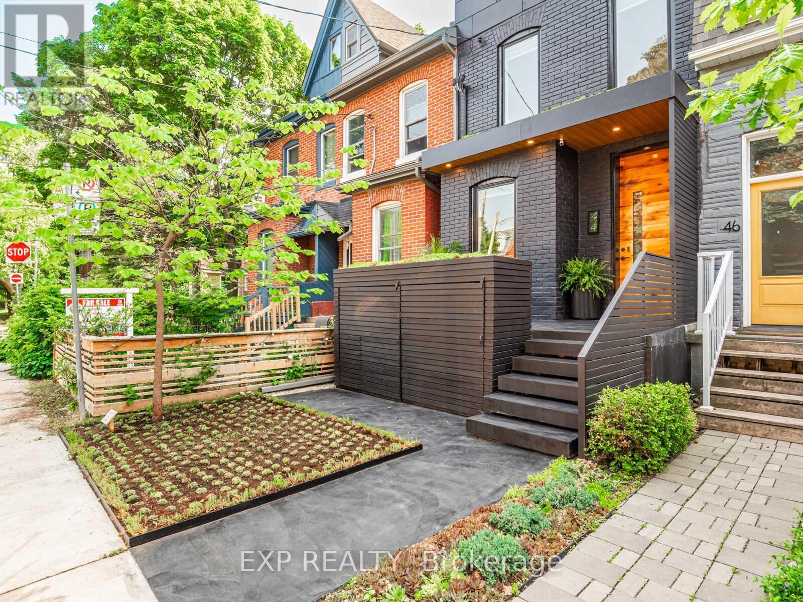 44 Massey Street, Toronto, Ontario  M6J 2T4 - Photo 2 - C12486304