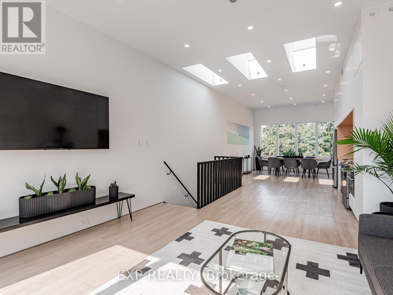 44 Massey Street, Toronto, Ontario  M6J 2T4 - Photo 26 - C12486304