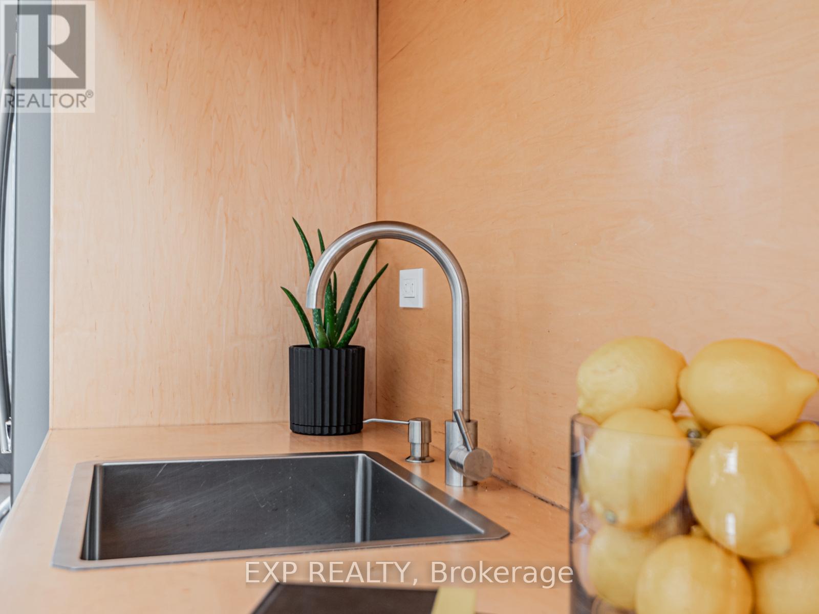 44 Massey Street, Toronto, Ontario  M6J 2T4 - Photo 27 - C12486304