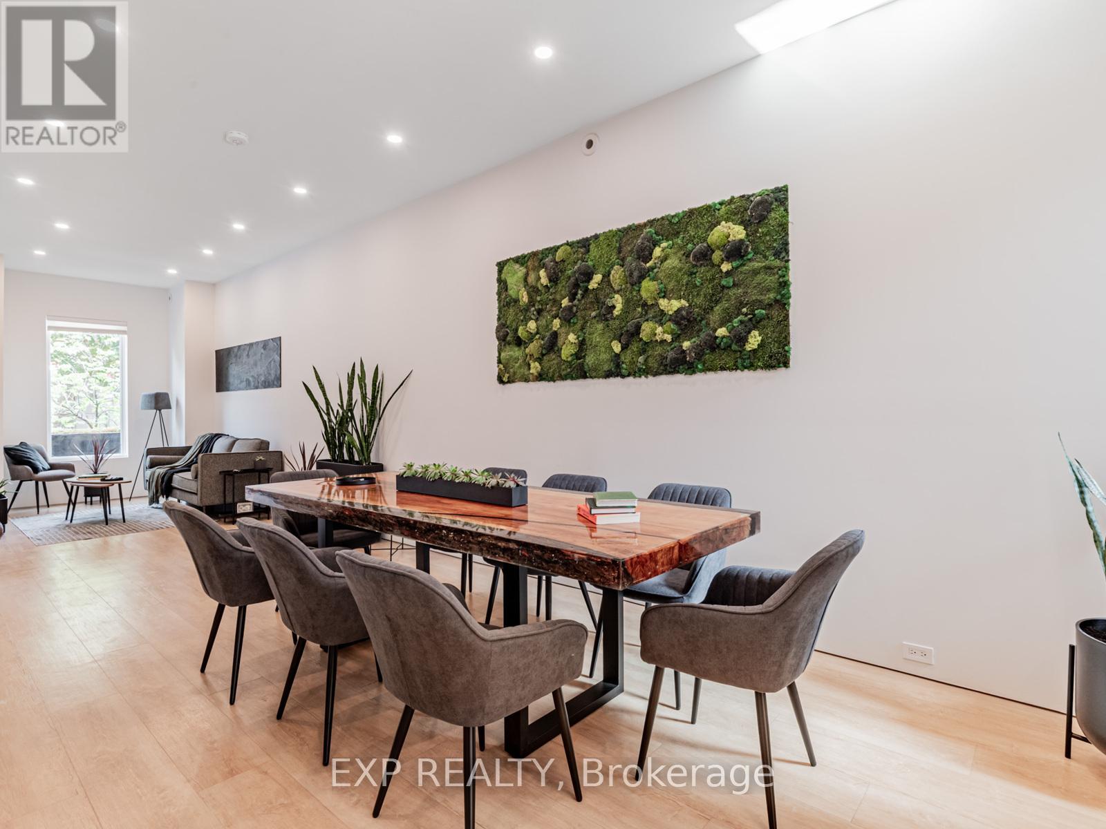 44 Massey Street, Toronto, Ontario  M6J 2T4 - Photo 9 - C12486304