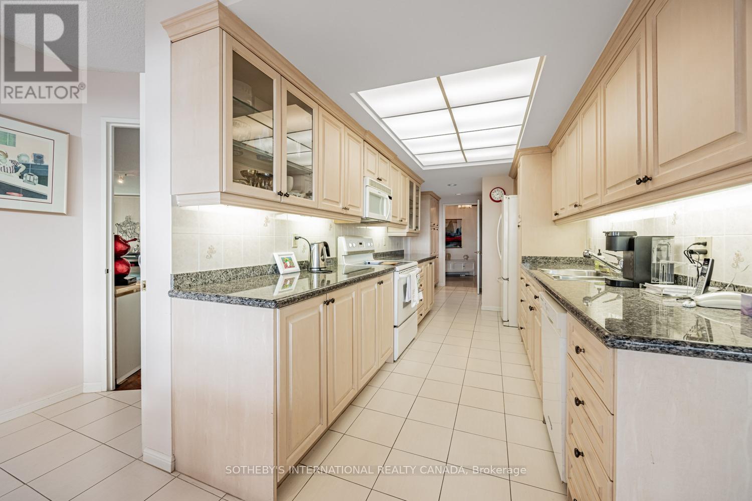 2503 - 85 Skymark Drive, Toronto, Ontario  M2H 3P2 - Photo 12 - C12486343