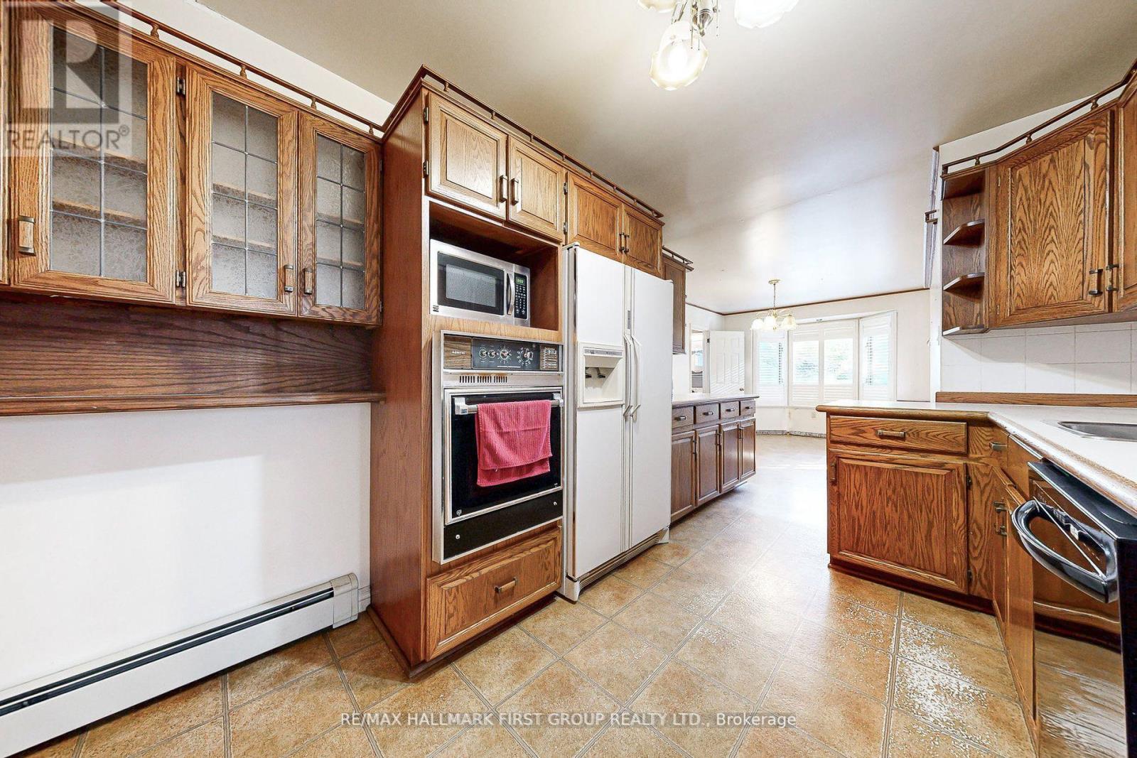 481 Simcoe Street N, Oshawa, Ontario  L1G 4T8 - Photo 7 - E12486347