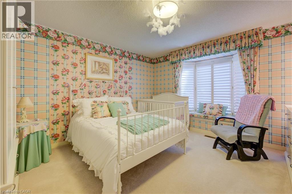 592 Manorwood Court, Waterloo, Ontario  N2K 3L7 - Photo 19 - 40776694