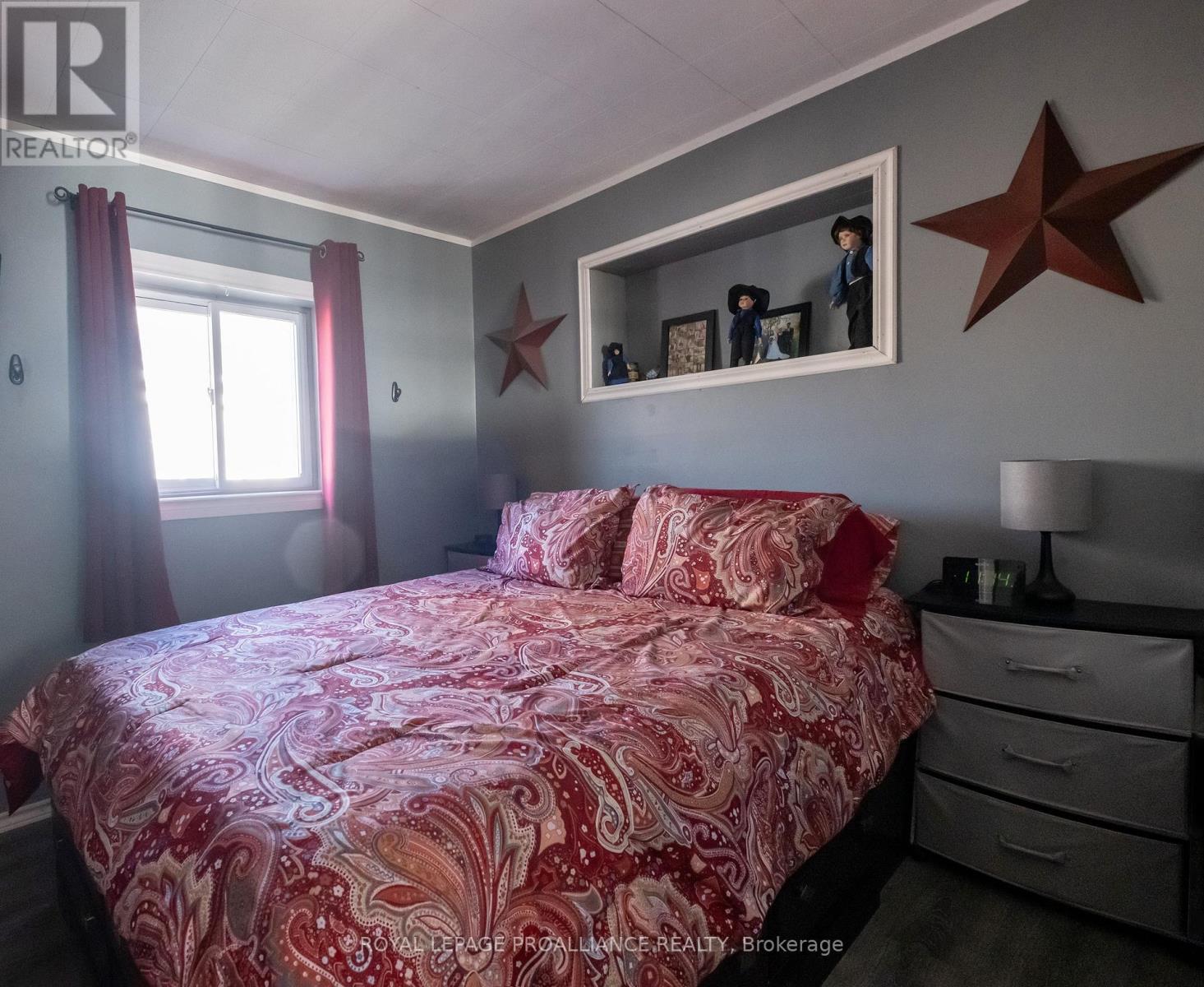 42 Prince Of Wales Drive, Belleville, Ontario  K8P 2T7 - Photo 12 - X12486447