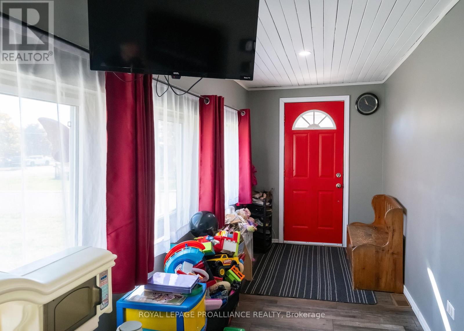 42 Prince Of Wales Drive, Belleville, Ontario  K8P 2T7 - Photo 21 - X12486447