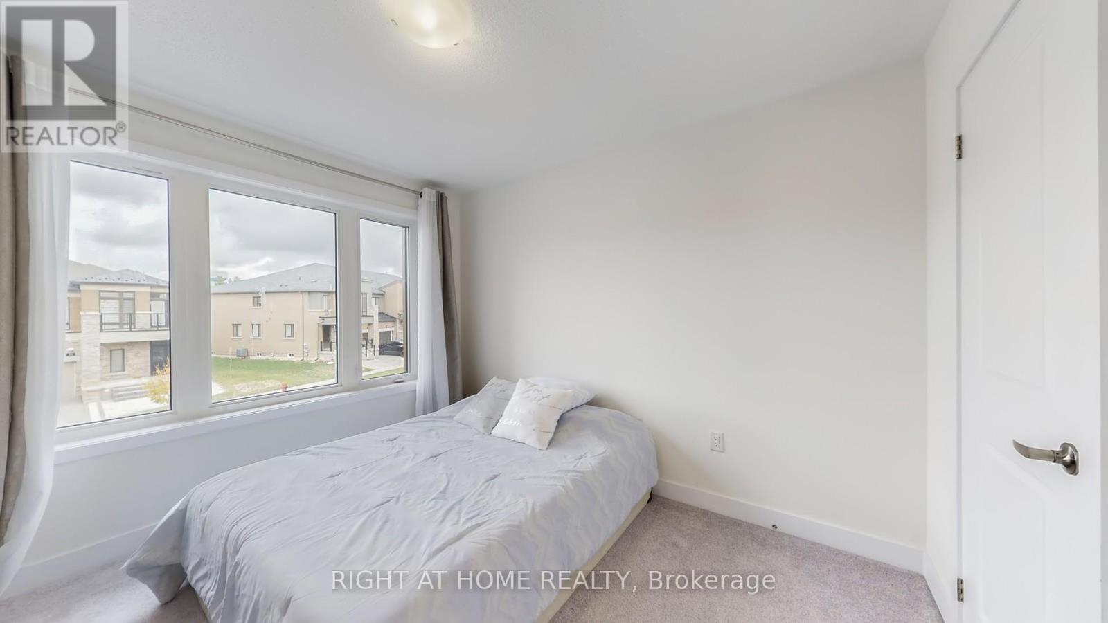 26 Badgerow Way, Aurora, Ontario  L4G 0Z5 - Photo 21 - N12486344