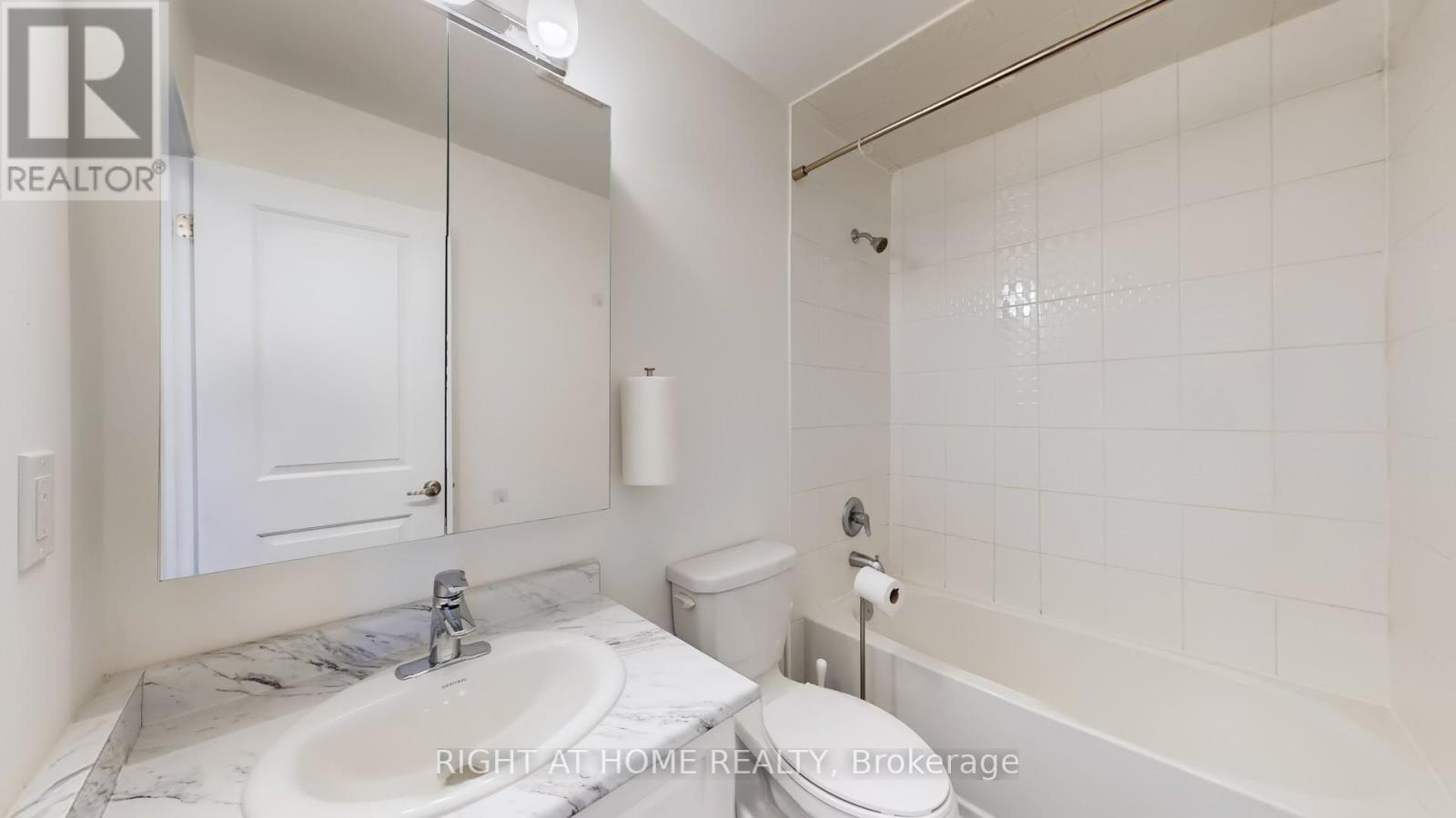 26 Badgerow Way, Aurora, Ontario  L4G 0Z5 - Photo 25 - N12486344