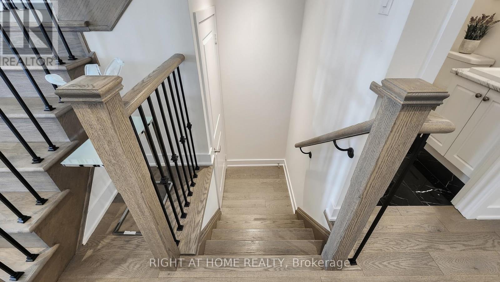 26 Badgerow Way, Aurora, Ontario  L4G 0Z5 - Photo 27 - N12486344