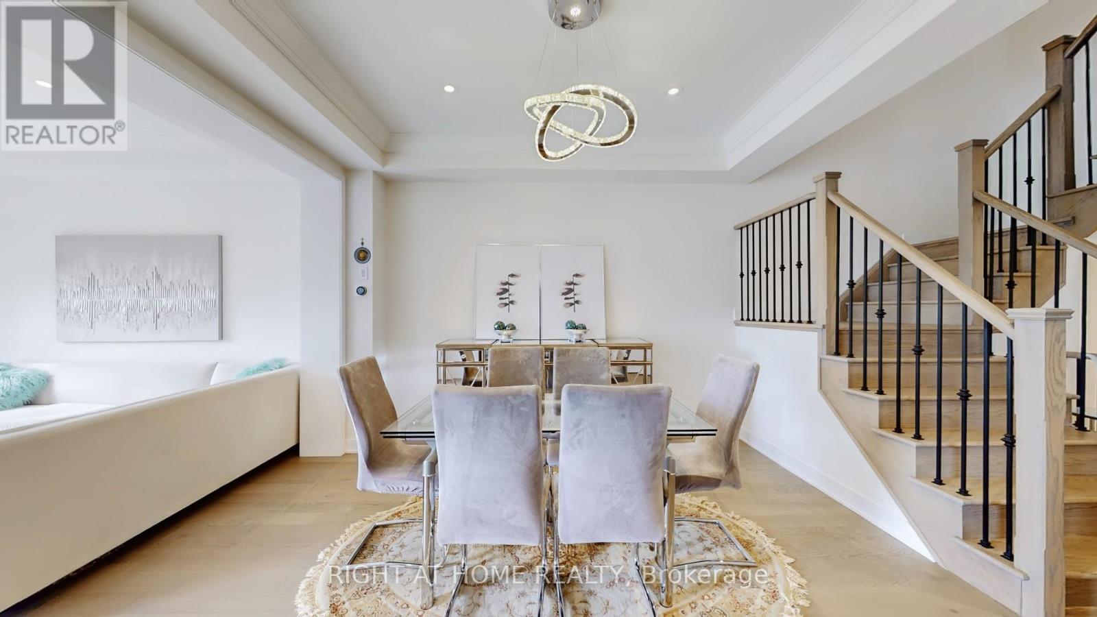 26 Badgerow Way, Aurora, Ontario  L4G 0Z5 - Photo 7 - N12486344